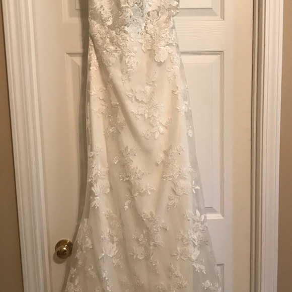 Lazaro 3656 Bridal Gown - Picture 4 of 9